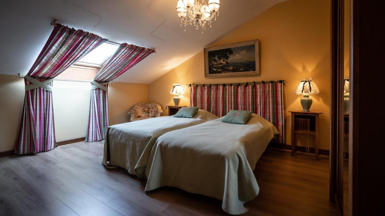 Manoir Du Plessix Meen Pluduno Ngoại thất bức ảnh